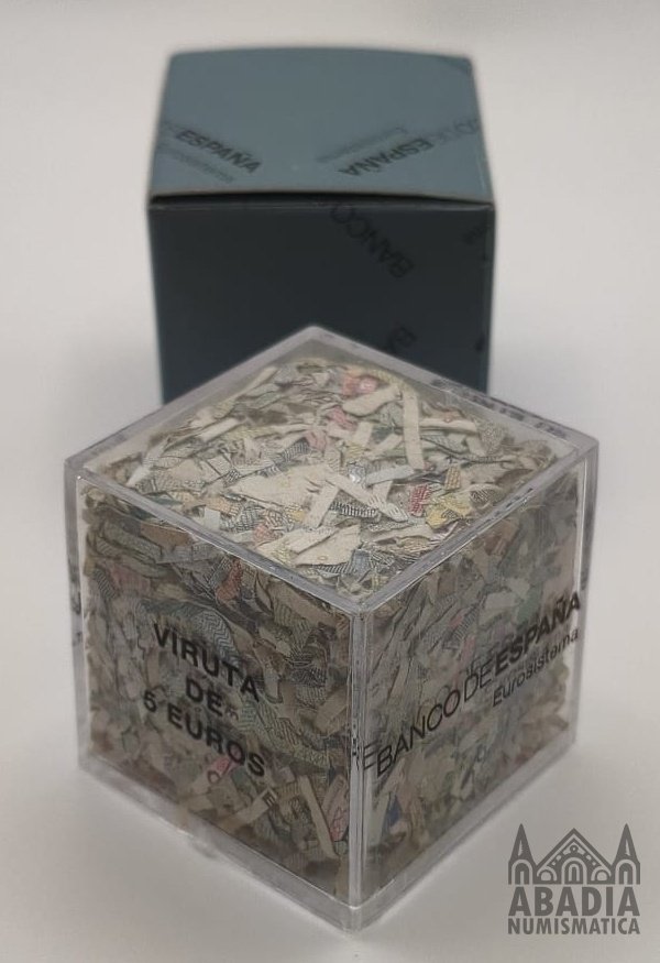 Cubo con Viruta de Billetes de 5 Euros - Banco de España